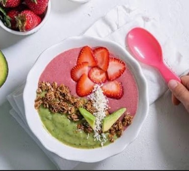What are 20 Creative Summer Smoothie Bowl Recipes to Try? 19 Avocado Strawberry Smoothie Bowl