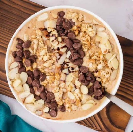 What are 20 Creative Summer Smoothie Bowl Recipes to Try? 14 Peanut Butter Smoothie Bowl