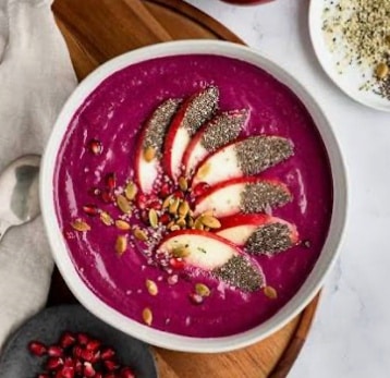 What are 20 Creative Summer Smoothie Bowl Recipes to Try? 16 Raspberry and Apple Smoothie Bowl