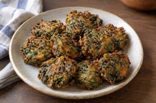 Spinach Bhajia (Palak Bhajia) 5 Homemade Spinach Bhajia, ready to serve